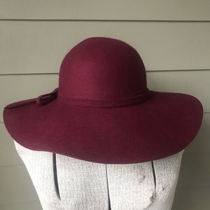 😎 burgundy felt floppy hat